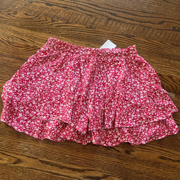 NWT EGOCKAL Floral Ruffle Hem Skort - Picture 2 of 7